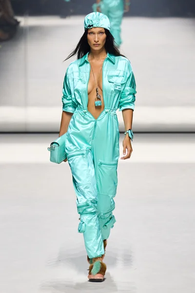 Look 43